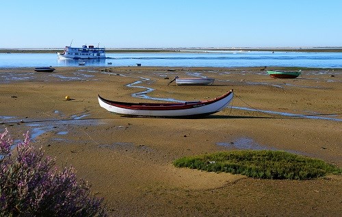 Ria Formosa Boote und Meer